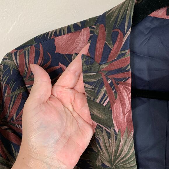 JF J. Ferrar 40R Mens Slim Fit Sport Coat Jacket Blazer Rose Red Tropical Floral - Picture 2 of 10